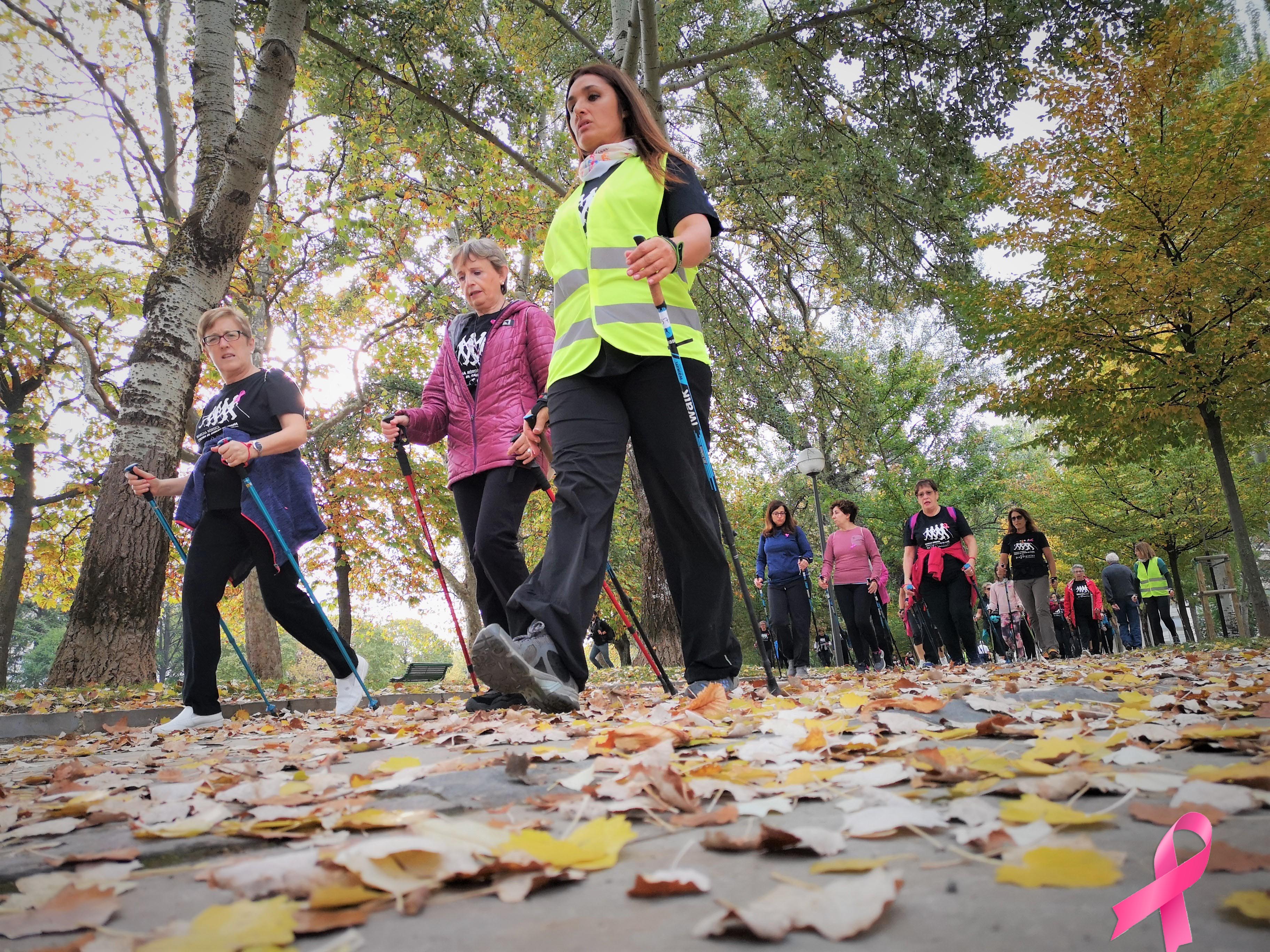 marcha nordica contra el cancer de mama